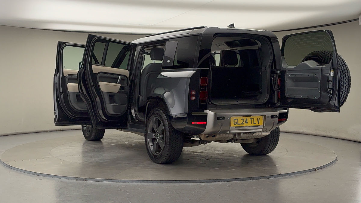 Used Land Rover Defender 110 2024 for sale - 76418099: Photo 23