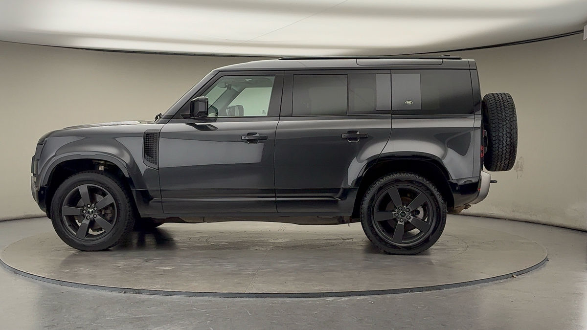 Used Land Rover Defender 110 2024 for sale - 76418099: Photo 27