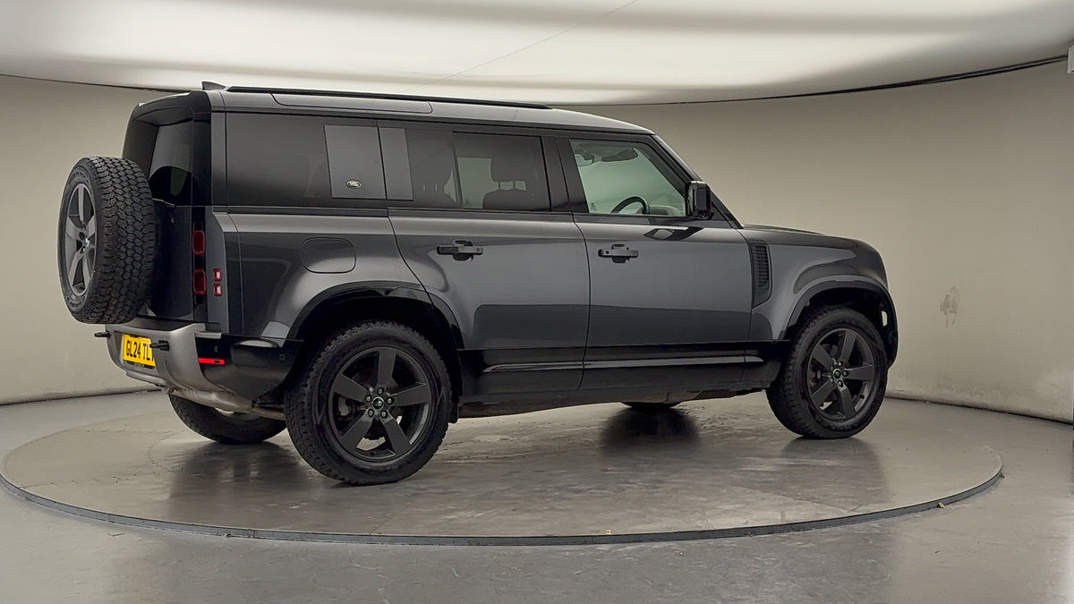 Used Land Rover Defender 110 2024 for sale - 76418099: Photo 38
