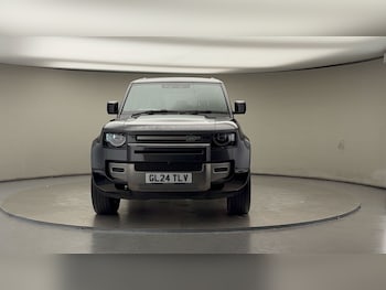 Used Land Rover Defender 110 2024 for sale - 76418099: Photo
