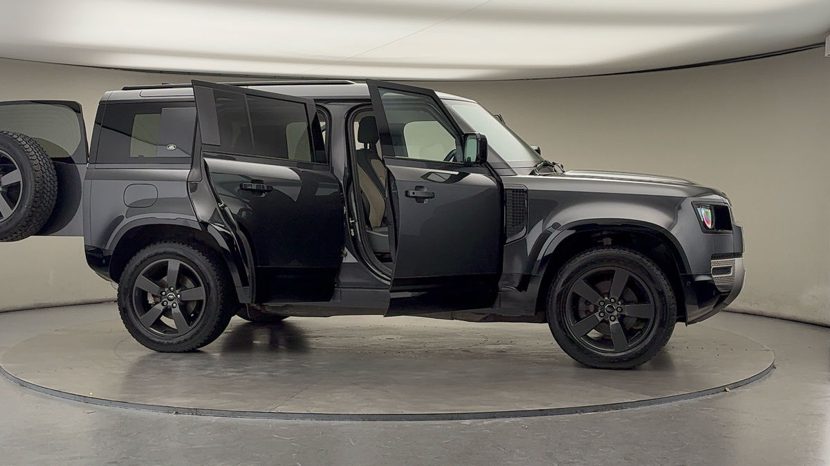 Used Land Rover Defender 110 2024 for sale - 76418099: Photo 55