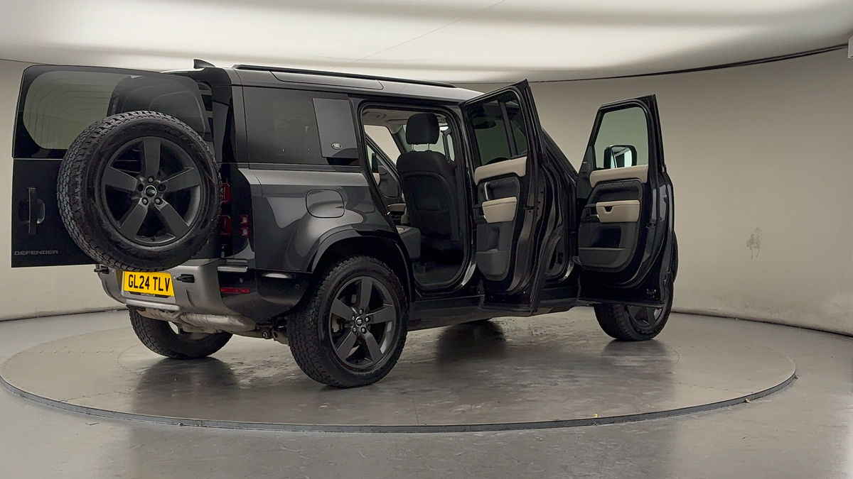 Used Land Rover Defender 110 2024 for sale - 76418099: Photo 58