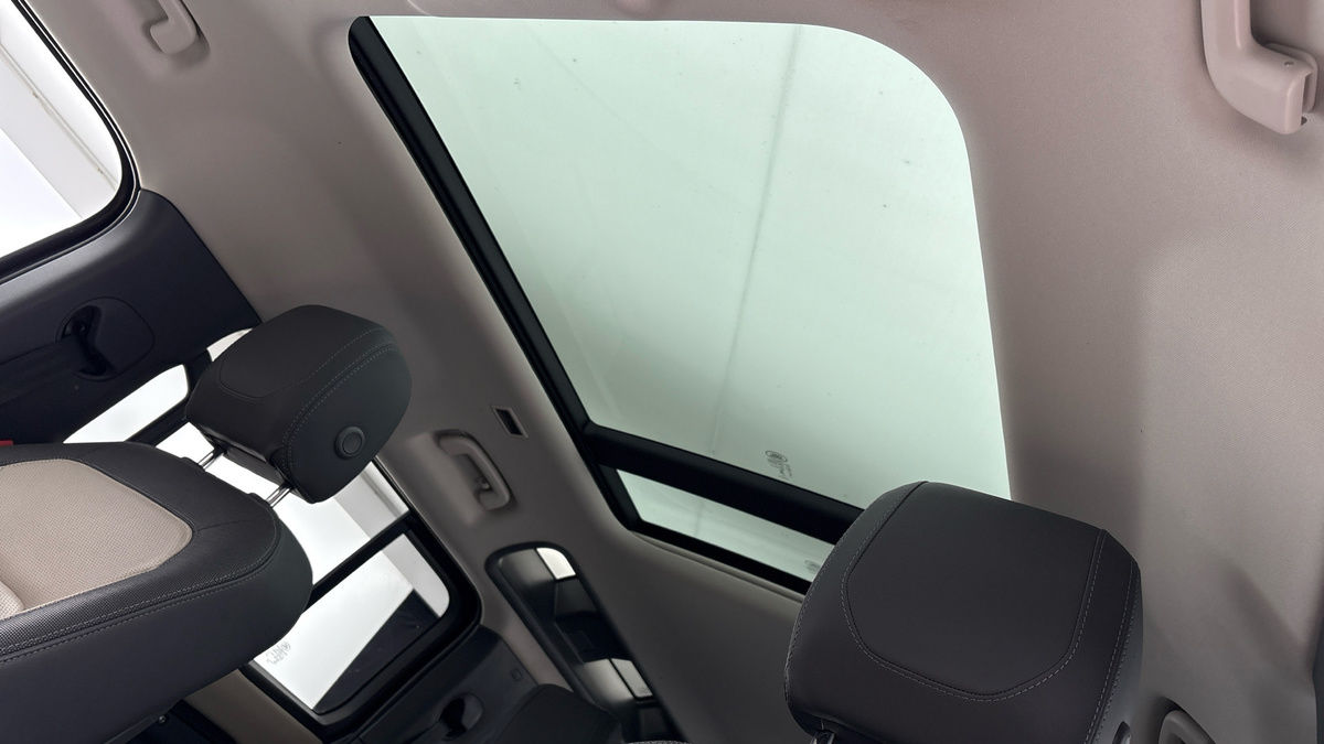 Used Land Rover Defender 110 2024 for sale - 76418099: Photo 6