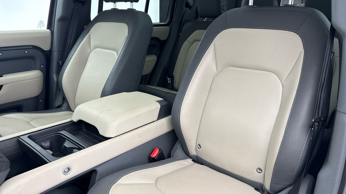 Used Land Rover Defender 110 2024 for sale - 76418099: Photo 7