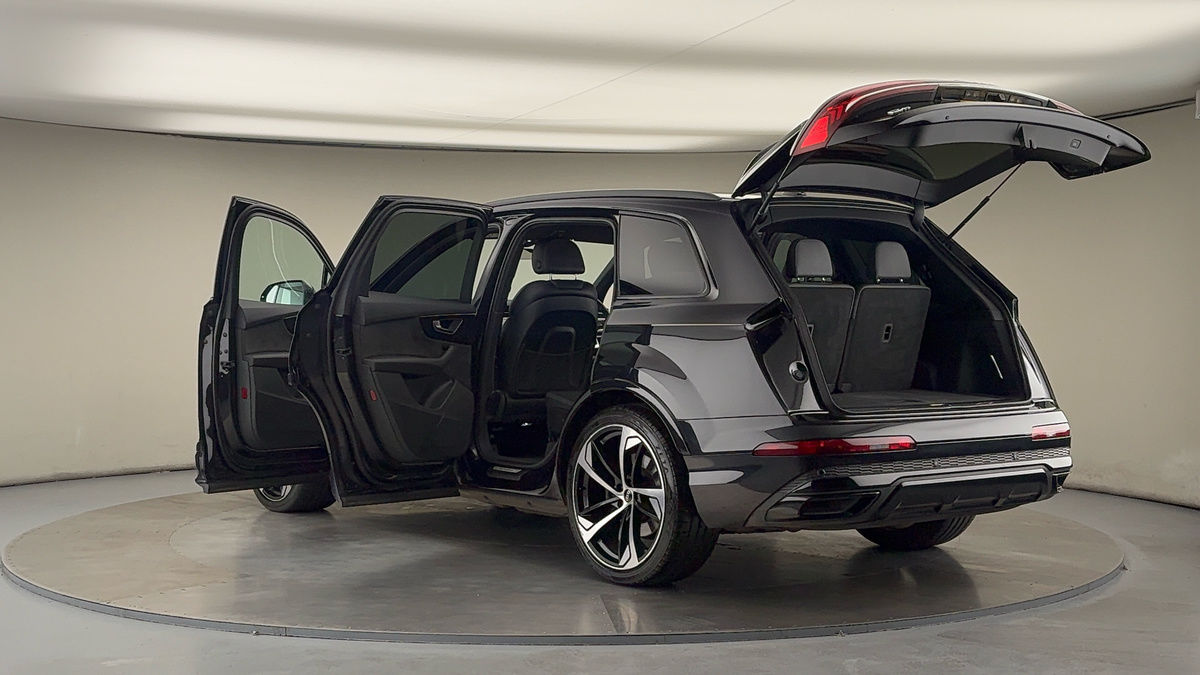 Used Audi Q7 2021 for sale - 76256970: Photo 44
