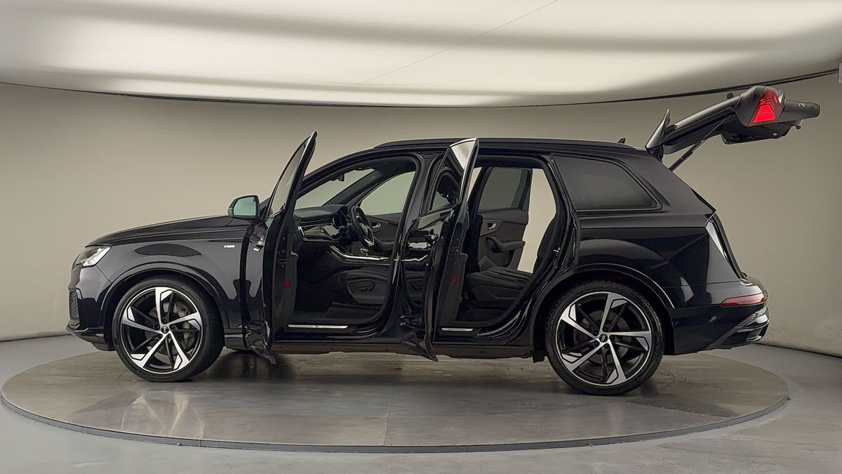 Used Audi Q7 2021 for sale - 76256970: Photo 47