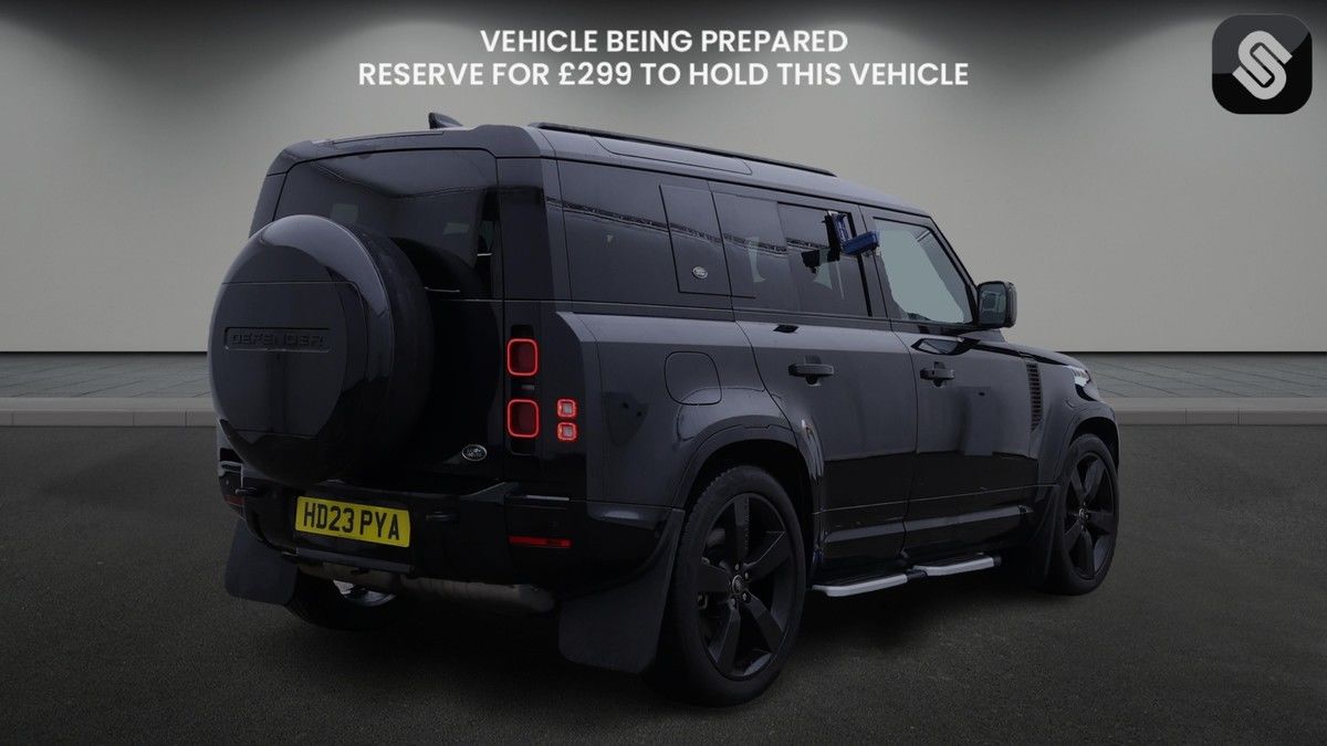 Used Land Rover Defender 110 2023 for sale - 76396734: Photo 10