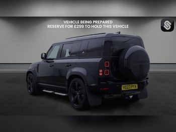 Land Rover - Defender 110