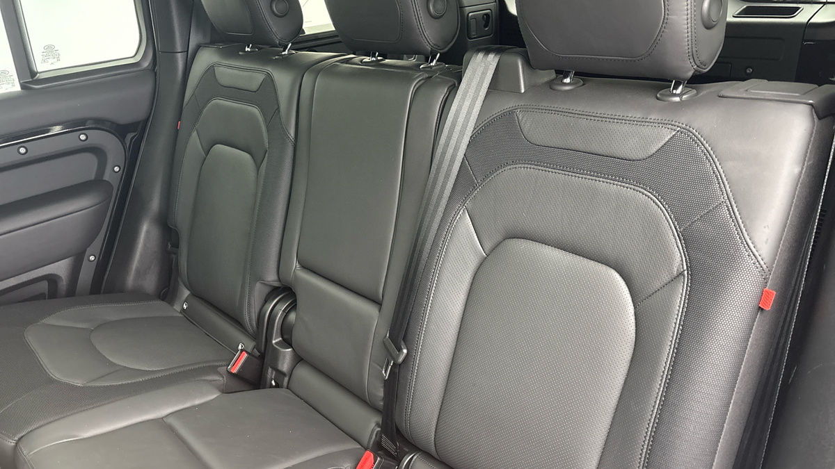 Used Land Rover Defender 110 2023 for sale - 76396734: Photo 20