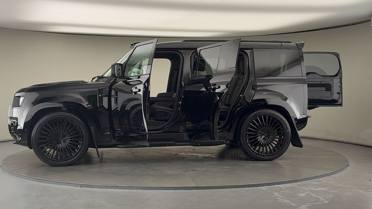 Used Land Rover Defender 110 2023 for sale - 76396734: Photo 64