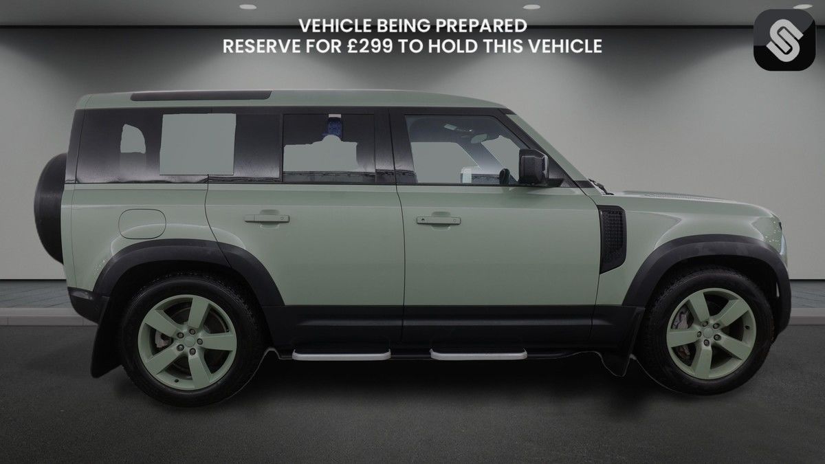 Used Land Rover Defender 110 2023 for sale - 77548009: Photo 5