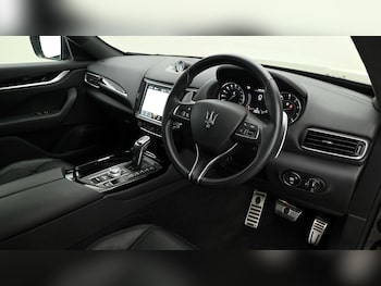 Used Maserati Levante 2023 for sale - 75528768: Photo