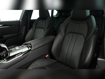 Used Maserati Levante 2023 for sale - 75528768: Photo