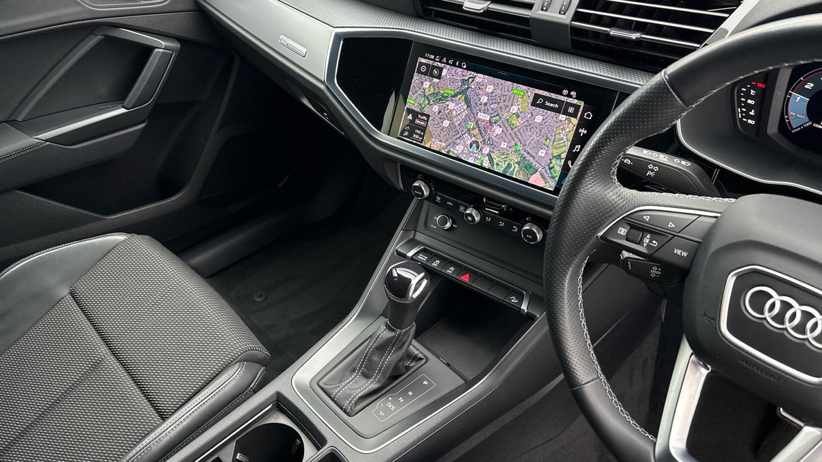 Used Audi Q3 2023 for sale - 76536439: Photo 18