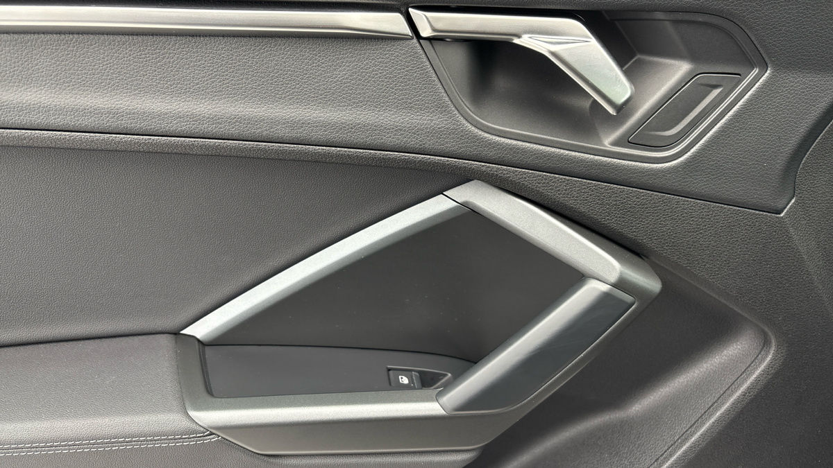 Used Audi Q3 2023 for sale - 76536439: Photo 19