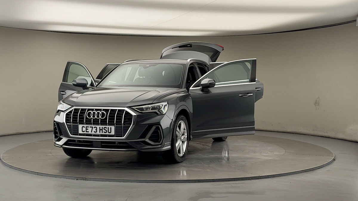 Used Audi Q3 2023 for sale - 76536439: Photo 50