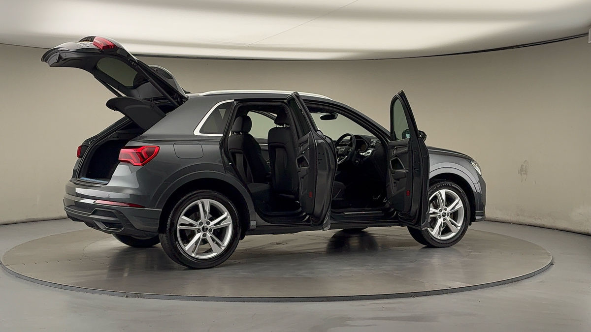 Used Audi Q3 2023 for sale - 76536439: Photo 57