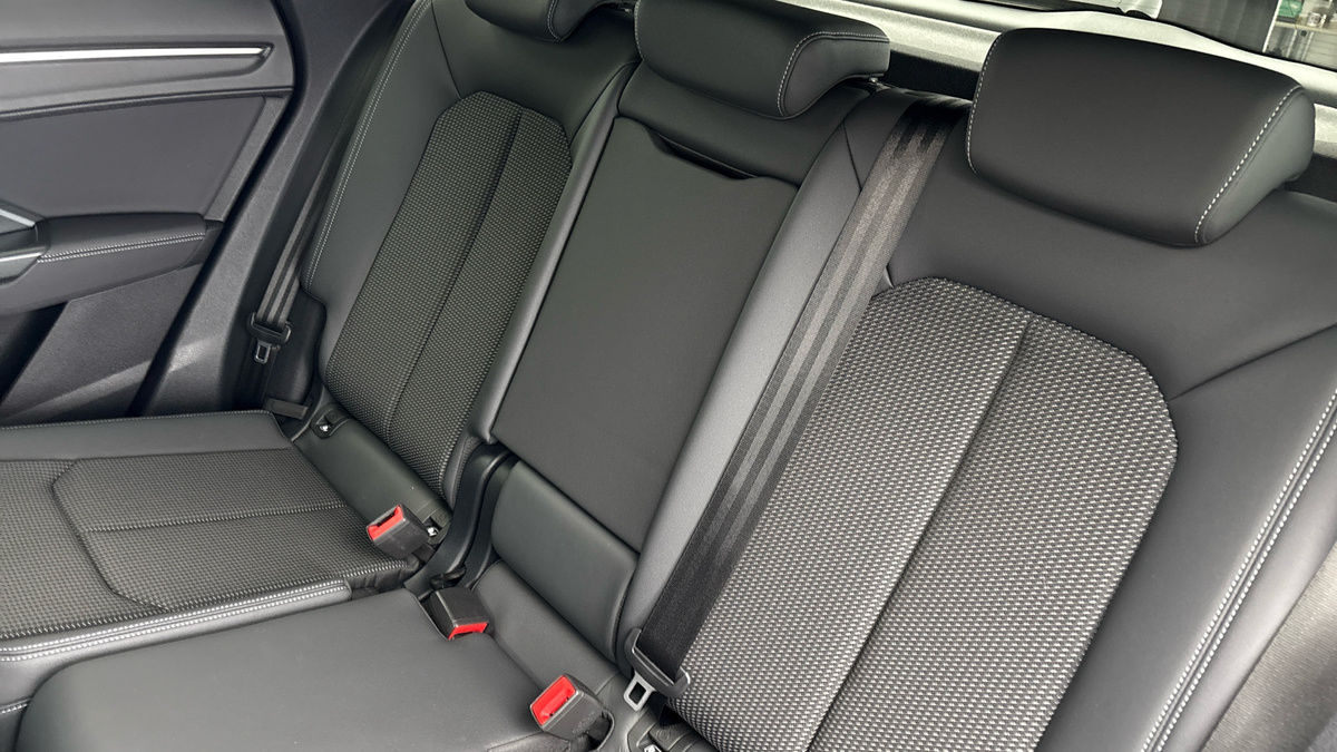 Used Audi Q3 2023 for sale - 76536439: Photo 8