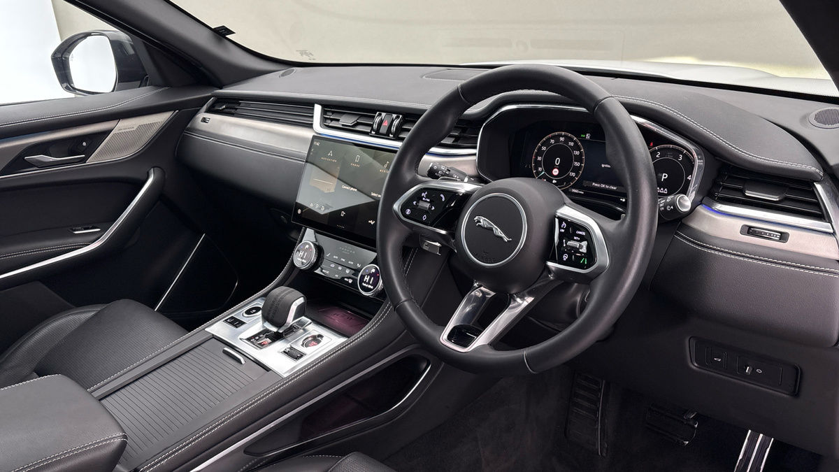 Used Jaguar F-Pace 2024 for sale - 77056533: Photo 5