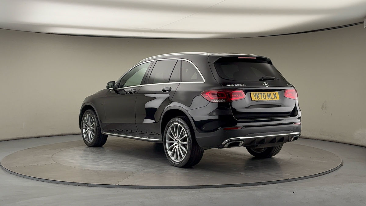 Used Mercedes-Benz GLC 2020 for sale - 76821418: Photo 2