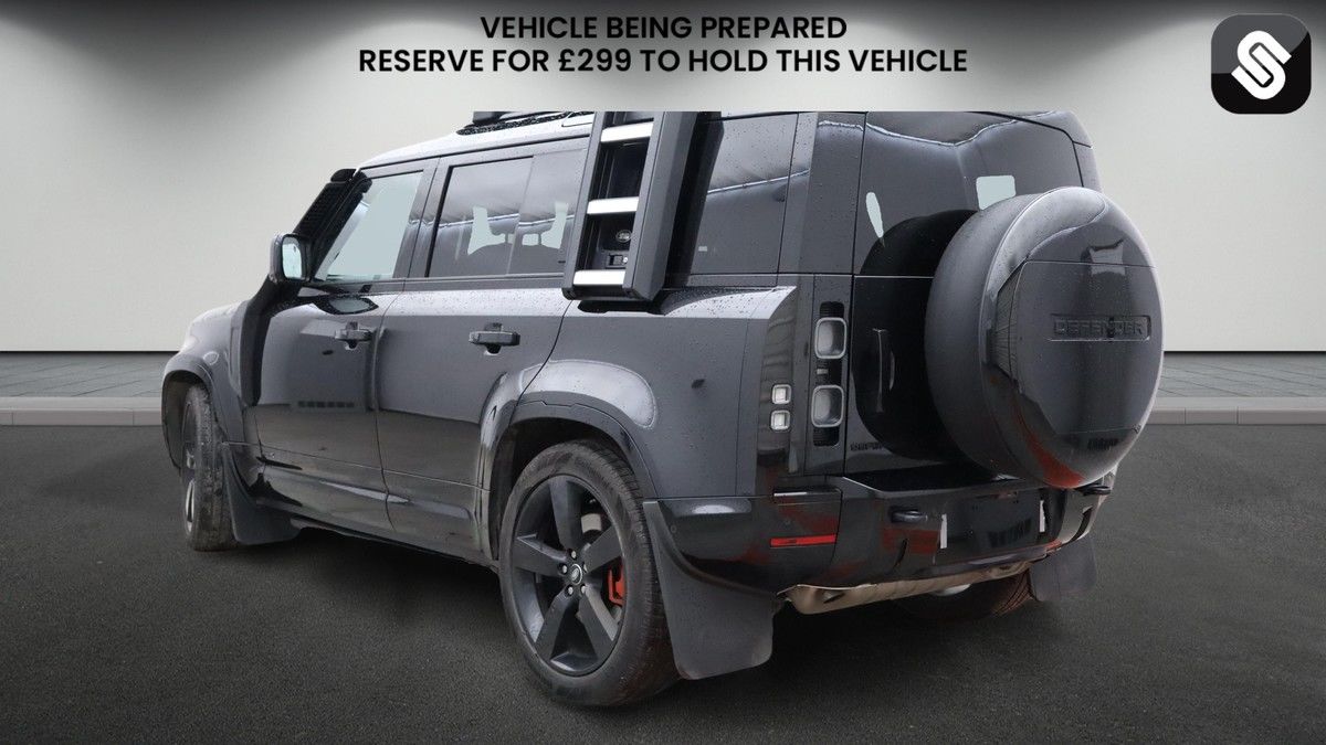 Used Land Rover Defender 2024 for sale - 78045302: Photo 3