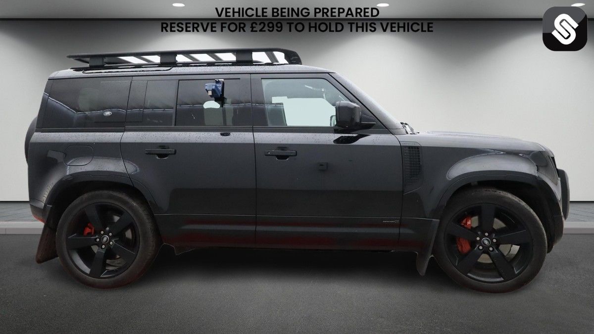 Used Land Rover Defender 2024 for sale - 78045302: Photo 5