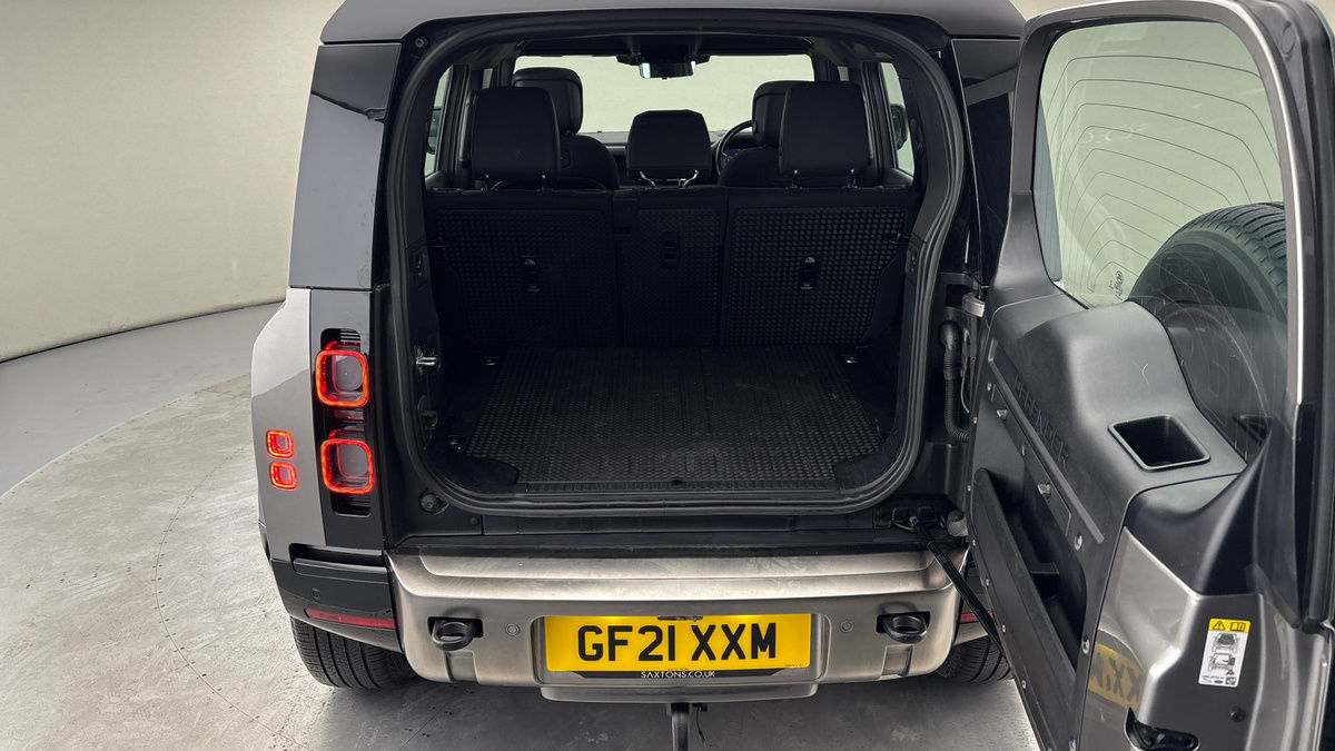 Used Land Rover Defender 2021 for sale - 77342434: Photo 22