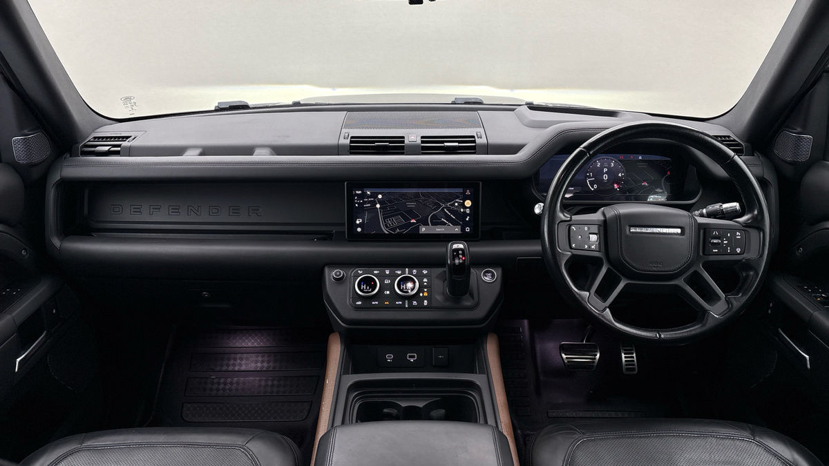 Used Land Rover Defender 2021 for sale - 77342434: Photo 24