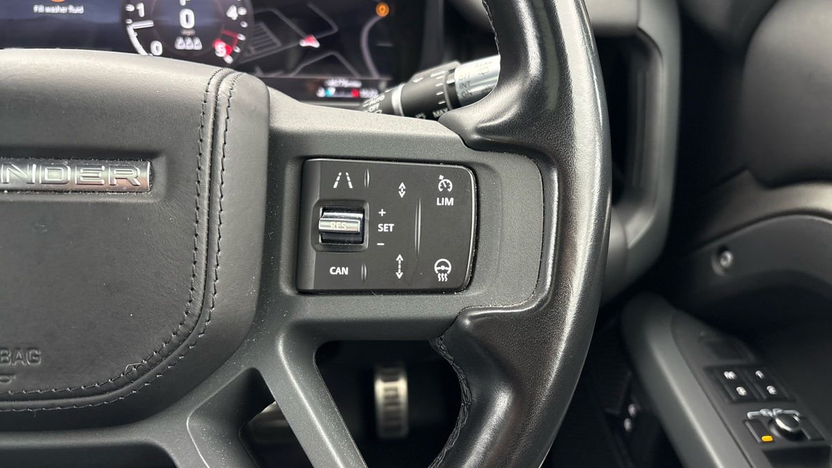 Used Land Rover Defender 2021 for sale - 77342434: Photo 27