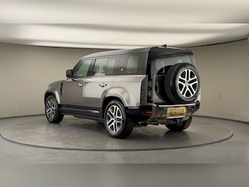 Used Land Rover Defender 2021 for sale - 77342434: Photo