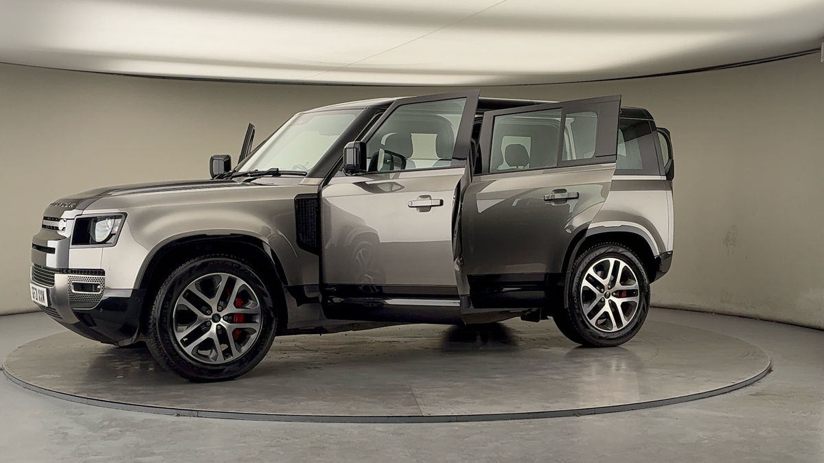 Used Land Rover Defender 2021 for sale - 77342434: Photo 98