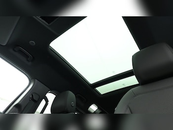 Used Land Rover Defender 110 2025 for sale - 75307954: Photo