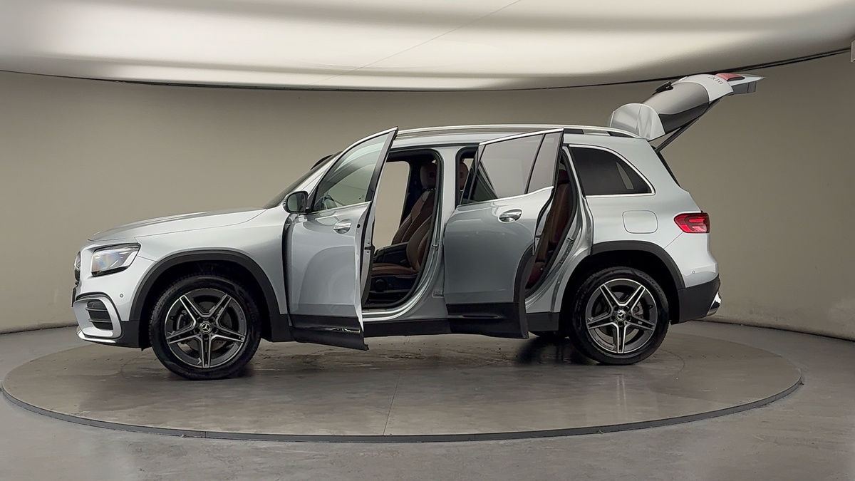 Used Mercedes-Benz GLB 2025 for sale - 76334554: Photo 51