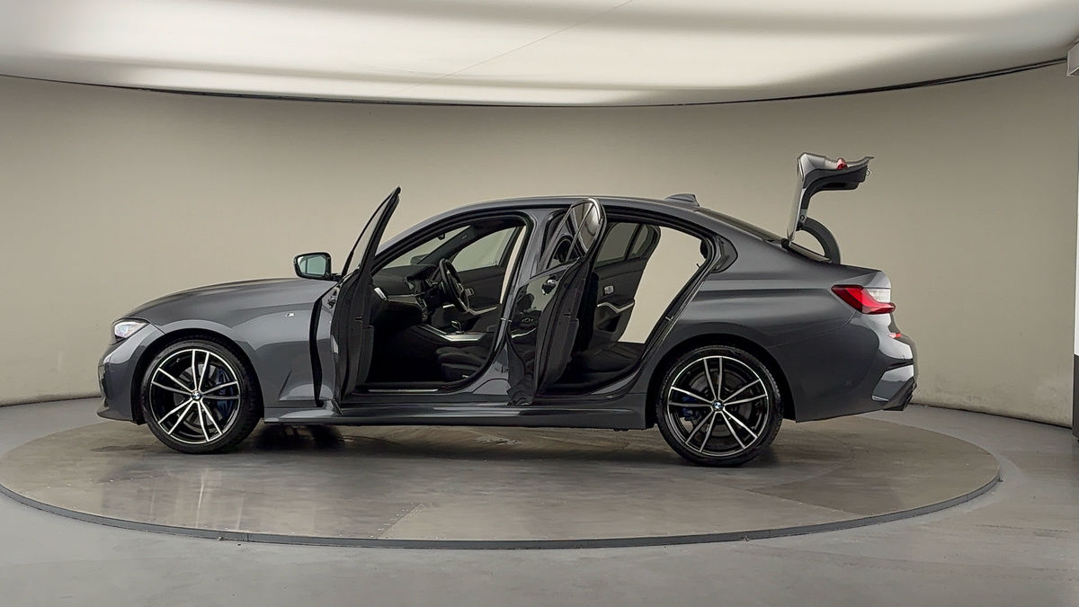 Used BMW 3 Series 2021 for sale - 75999258: Photo 46