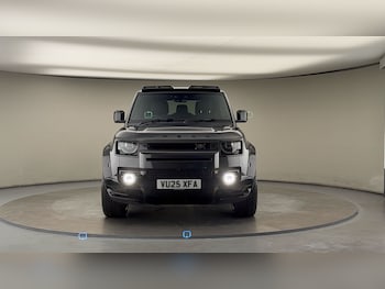 Used Land Rover Defender 90 2025 for sale - 76198003: Photo