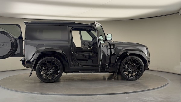 Used Land Rover Defender 90 2025 for sale - 76198003: Photo 61