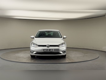 Used Volkswagen Golf 2019 for sale - 76280777: Photo