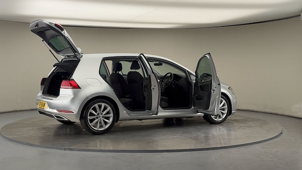 Used Volkswagen Golf 2019 for sale - 76280777: Photo 57