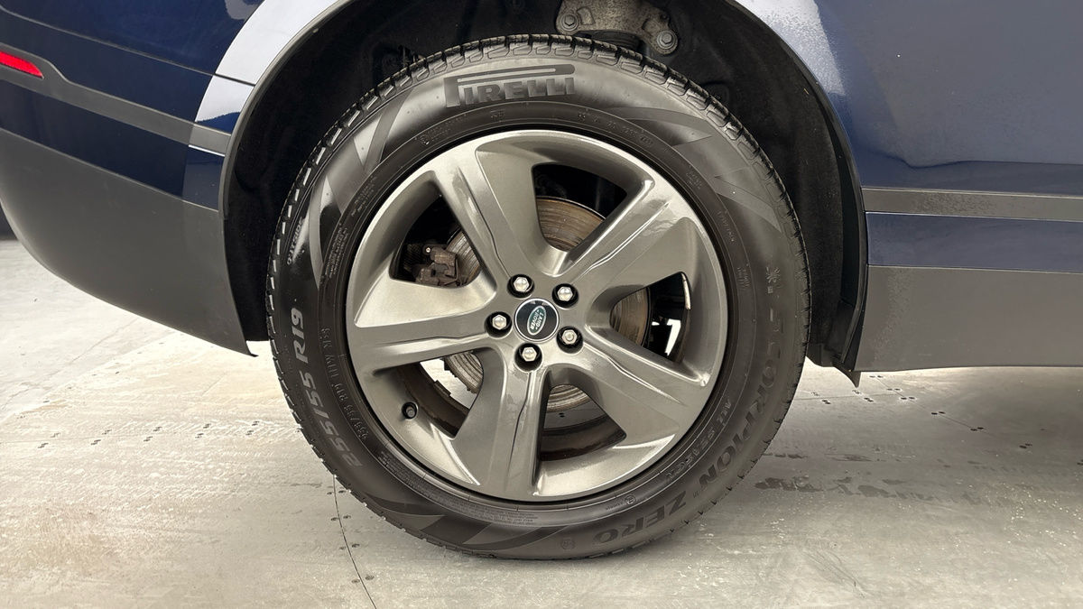 Used Land Rover Range Rover Velar 2023 for sale - 77395061: Photo 10