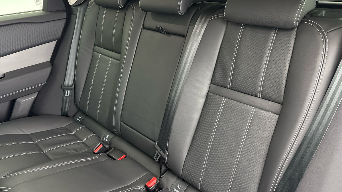 Used Land Rover Range Rover Velar 2023 for sale - 77395061: Photo 8