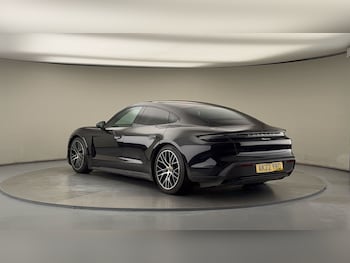 Used Porsche Taycan 2022 for sale - 76040255: Photo