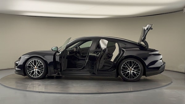 Used Porsche Taycan 2022 for sale - 76040255: Photo 46
