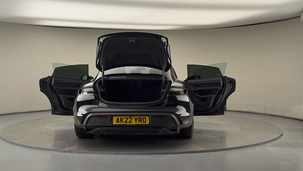 Used Porsche Taycan 2022 for sale - 76040255: Photo 60