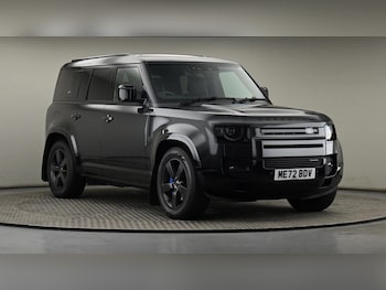 Used Land Rover Defender 110 2022 for sale - 75855592: Photo