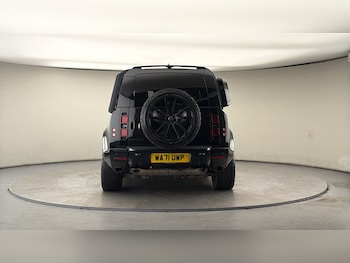 Used Land Rover Defender 2021 for sale - 78182392: Photo