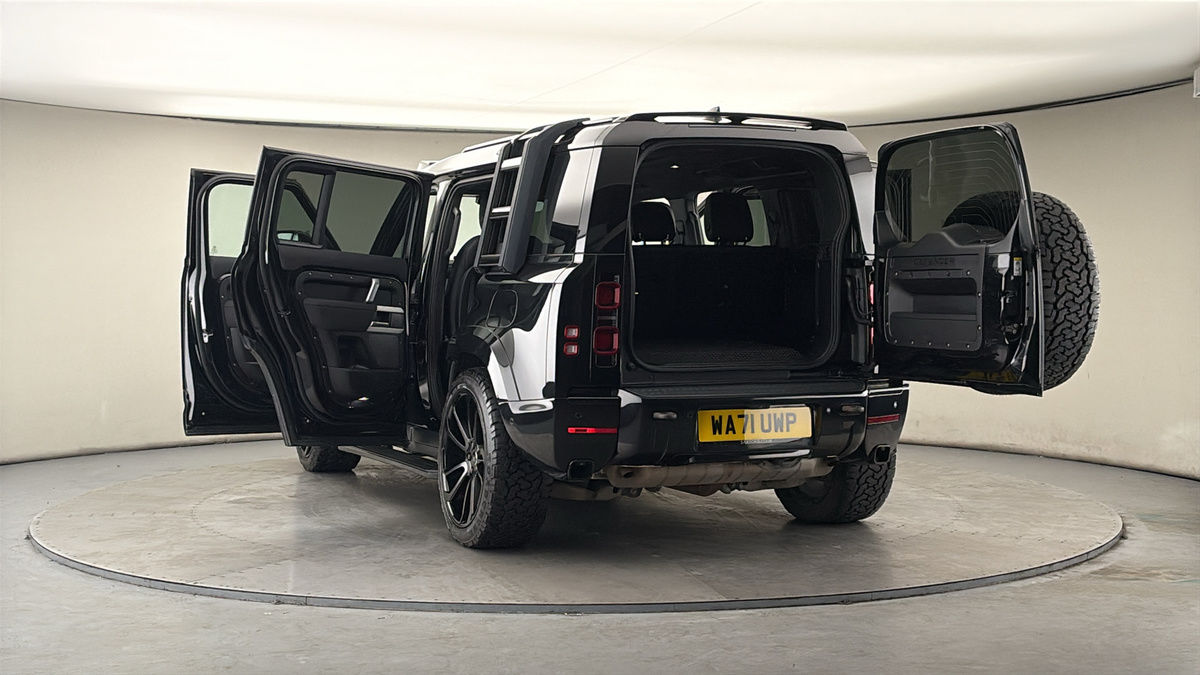 Used Land Rover Defender 2021 for sale - 78182392: Photo 67