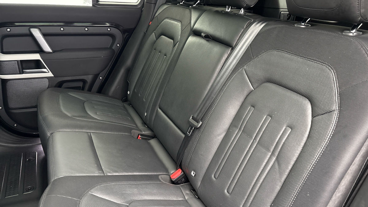 Used Land Rover Defender 2021 for sale - 78182392: Photo 8