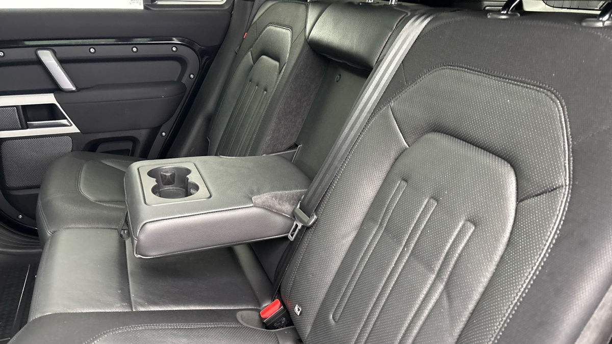 Used Land Rover Defender 2021 for sale - 78182392: Photo 9