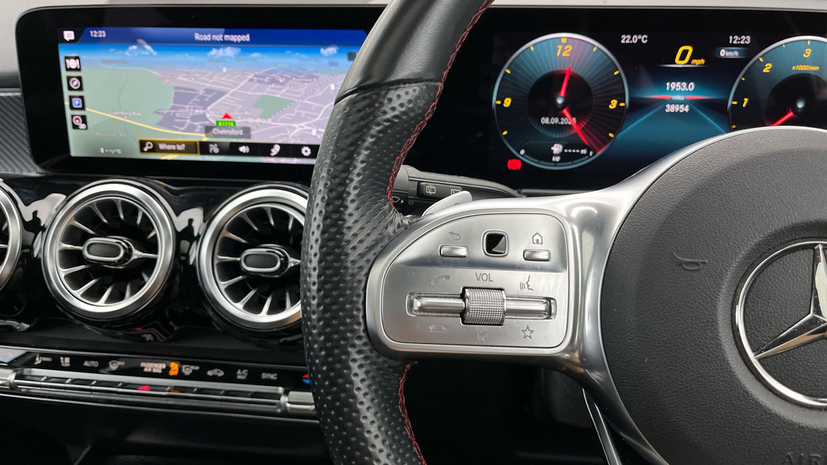 Used Mercedes-Benz GLB 2023 for sale - 75833390: Photo 13