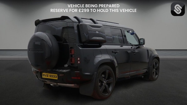 Used Land Rover Defender 110 2023 for sale - 76280713: Photo 4
